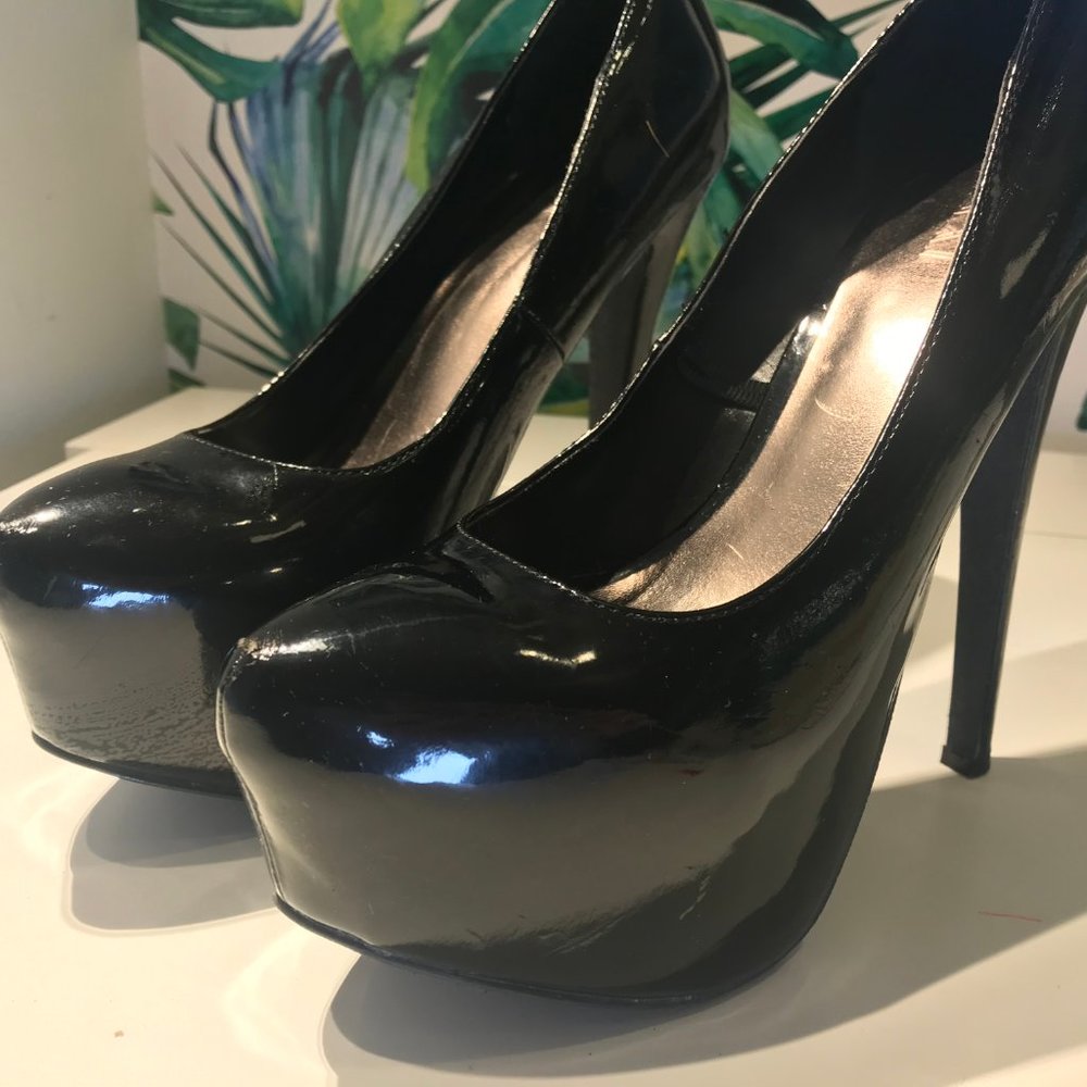 Forever 21 sex shop type platform shoes - size 7